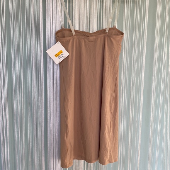 Calvin Klein Nude Hidden Wire Chemise NWT Size Small - Picture 3 of 17